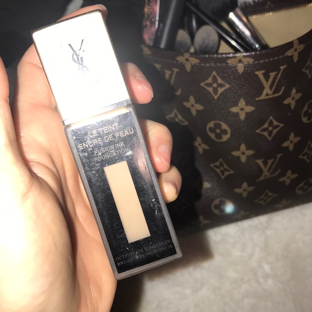 YSL fusion ink foundation